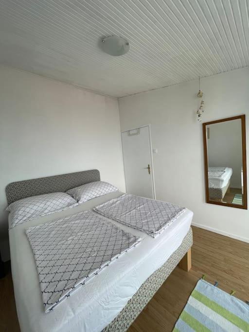 Sunrise Seaview Apartment Fiesa Piran Exterior foto