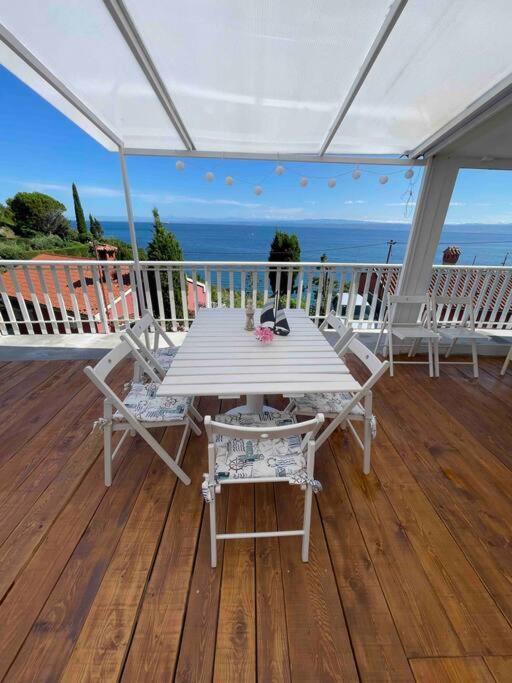 Sunrise Seaview Apartment Fiesa Piran Exterior foto